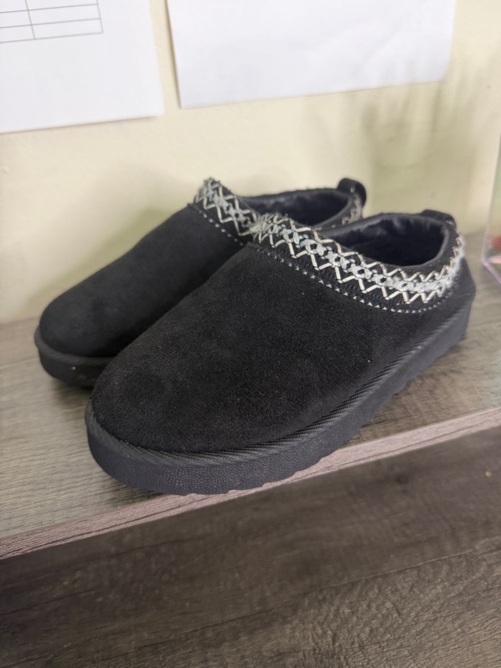 American Exchange Black Kids Slip-On Slippers with White Accent Stitching